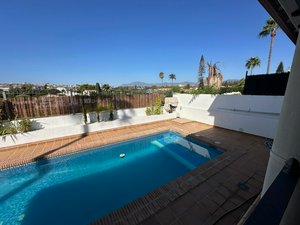 5 bedrooms Villa in Marbella, Spain No. 50788