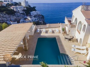 5 bedrooms Villa in Alaior, Spain No. 5091