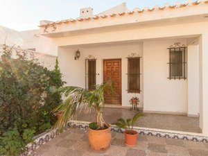 5 bedrooms House in Guardamar del Segura, Spain No. 51180