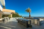 5 bedrooms Villa in La Quinta, Spain No. 5412 - Image 2
