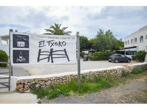 260m² Building in Sant Lluis, Spain No. 5416