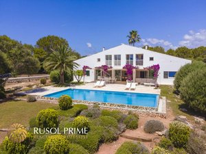 6 bedrooms Villa in Sant Lluis, Spain No. 5493
