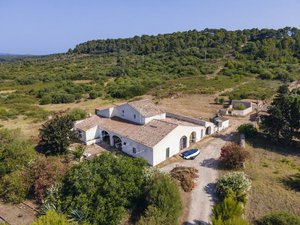 7 bedrooms House in Es Mercadal, Spain No. 5527