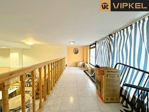 100m² Commercial property in Arteixo, Spain No. 56593