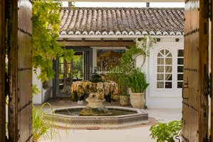 6 bedrooms Villa in Malaga, Spain No. 57390