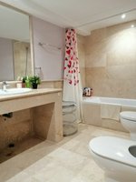 6 bedrooms Villa in Marbella, Spain No. 584 - Image 13
