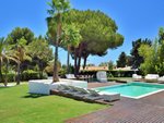 6 bedrooms Villa in Marbella, Spain No. 585 - Image 21