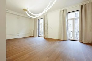 4 bedrooms Apartment in Eixample, Spain No. 58649