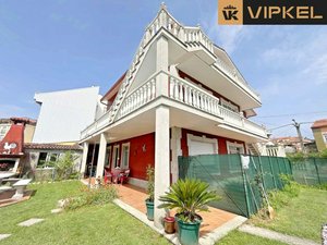 6 bedrooms House in Ares, Spain No. 59030