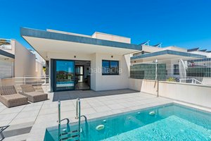 5 bedrooms Villa in San Miguel de Salinas, Spain No. 59068