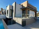 4 bedrooms Villa in Torrevieja, Spain No. 6125 - Image 6