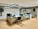 394m² Commercial property in Santa Cruz de Tenerife, Spain No. 61381 - Image 15