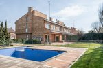5 bedrooms House in Zaragoza, Spain No. 61572 - Image 2