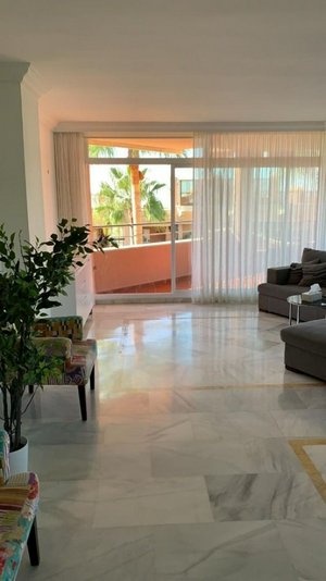 3 bedrooms Apartment in Marbella, Spain No. 62967