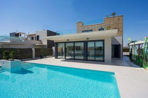 4 bedrooms Villa in San Miguel de Salinas, Spain No. 6335