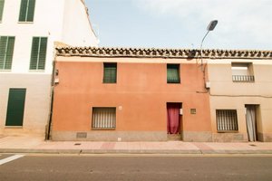 5 bedrooms House in Pinseque, Spain No. 63665