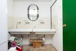 842m² Commercial property in Zaragoza, Spain No. 63756 - Image 27