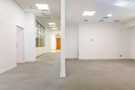 230m² Office in Zaragoza, Spain No. 66128 - Image 33