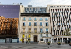 230m² Office in Zaragoza, Spain No. 66131