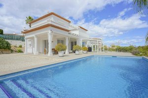 5 bedrooms Villa in Alicante, Spain No. 67086