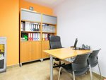 200m² Office in Zaragoza, Spain No. 67602 - Image 14