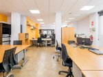 200m² Office in Zaragoza, Spain No. 67602 - Image 21