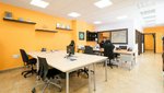 200m² Office in Zaragoza, Spain No. 67603 - Image 2