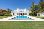 4 bedrooms Villa in Marbella, Spain No. 69131 - Image 3