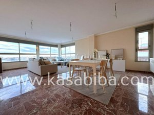 3 bedrooms Apartment in Manises, Spain No. 69880