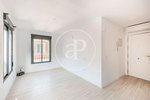 1 bedroom Apartment in Madrid, Spain No. 70294 - Image 2