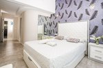 5 bedrooms Villa in Alicante, Spain No. 70803 - villa in Spain