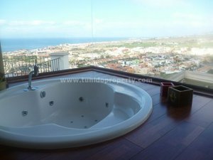 4 bedrooms Villa in Torviscas, Spain No. 714