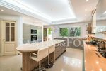 7 bedrooms Villa in Marbella, Spain No. 71839 - Image 3