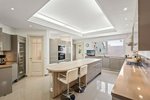 6 bedrooms Villa in Marbella, Spain No. 71843 - Image 21