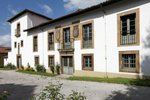 10 bedrooms House in Oviedo, Spain No. 72143 - Image 2