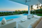 5 bedrooms Villa in Marbella, Spain No. 73046 - Image 2