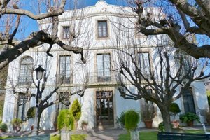 16 bedrooms Commercial property in Barcelona, Spain No. 7382
