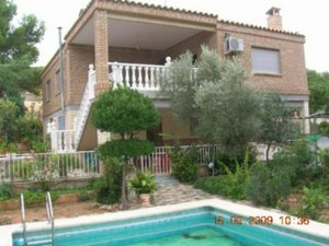 6 bedrooms House in Turis, Spain No. 74030