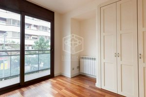 3 bedrooms Apartment in Barcelona, Spain No. 7461