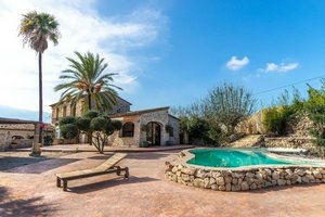 5 bedrooms Villa in Jalon, Spain No. 7566