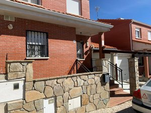 4 bedrooms Townhouse in Guadalajara, Spain No. 75909