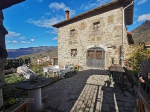 3 bedrooms House in Lena, Spain No. 75970