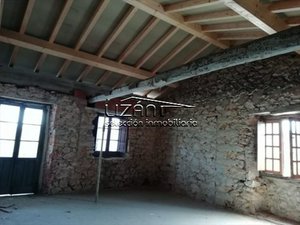 3 bedrooms Townhouse in Oviedo, Spain No. 75986
