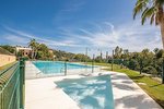 3 bedrooms Apartment in Benahavis, Spain No. 77595 - Image 9
