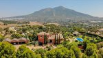 8 bedrooms House in Coin, Spain No. 78188 - house in Spain