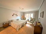 4 bedrooms Apartment in Leon, Spain No. 78685 - Image 14