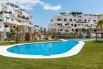 2 bedrooms Penthouse in Estepona, Spain No. 80180 - Image 3