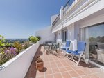 3 bedrooms Apartment in Benahavis, Spain No. 81263 - Image 3