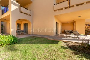 3 bedrooms Apartment in Benahavis, Spain No. 82073