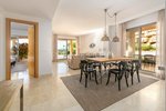 3 bedrooms Apartment in Benahavis, Spain No. 82073 - Image 4